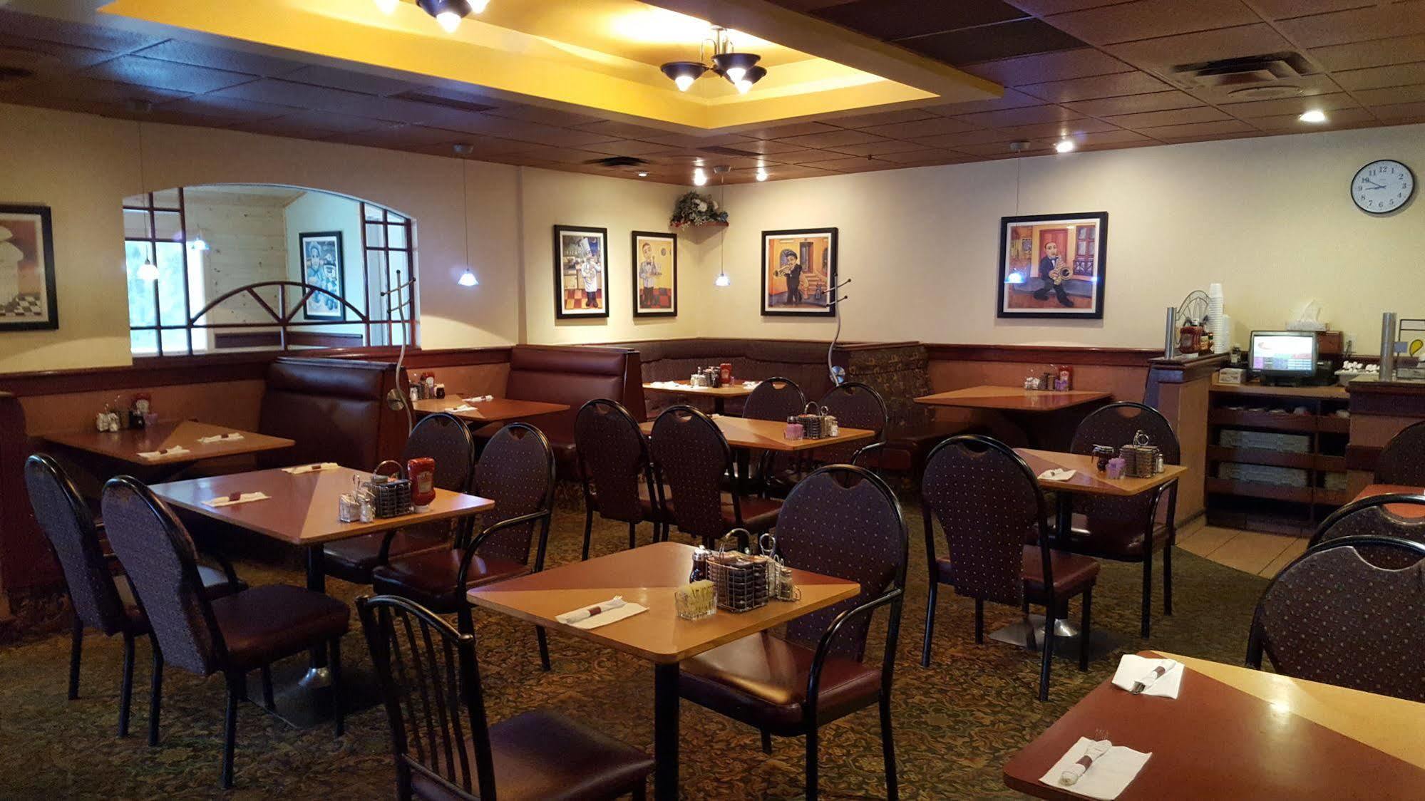 Peace Valley Inns Peace River Exterior photo